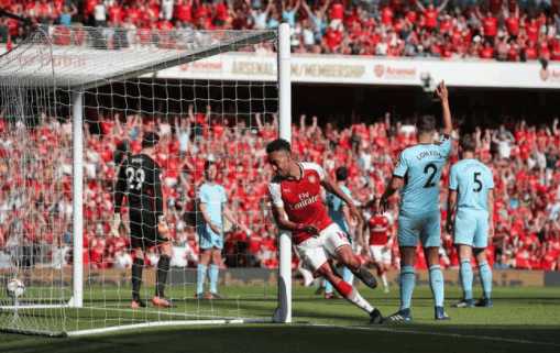  利物浦主场闷平切尔西跌出前四  